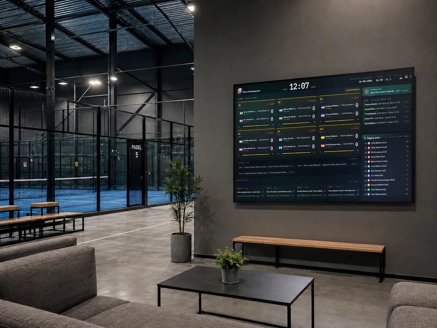 BigTV storskærm med live scoreboard i en padelhal